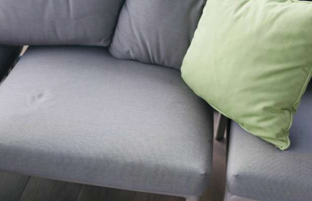 Votre canapé en tissu non déhoussable